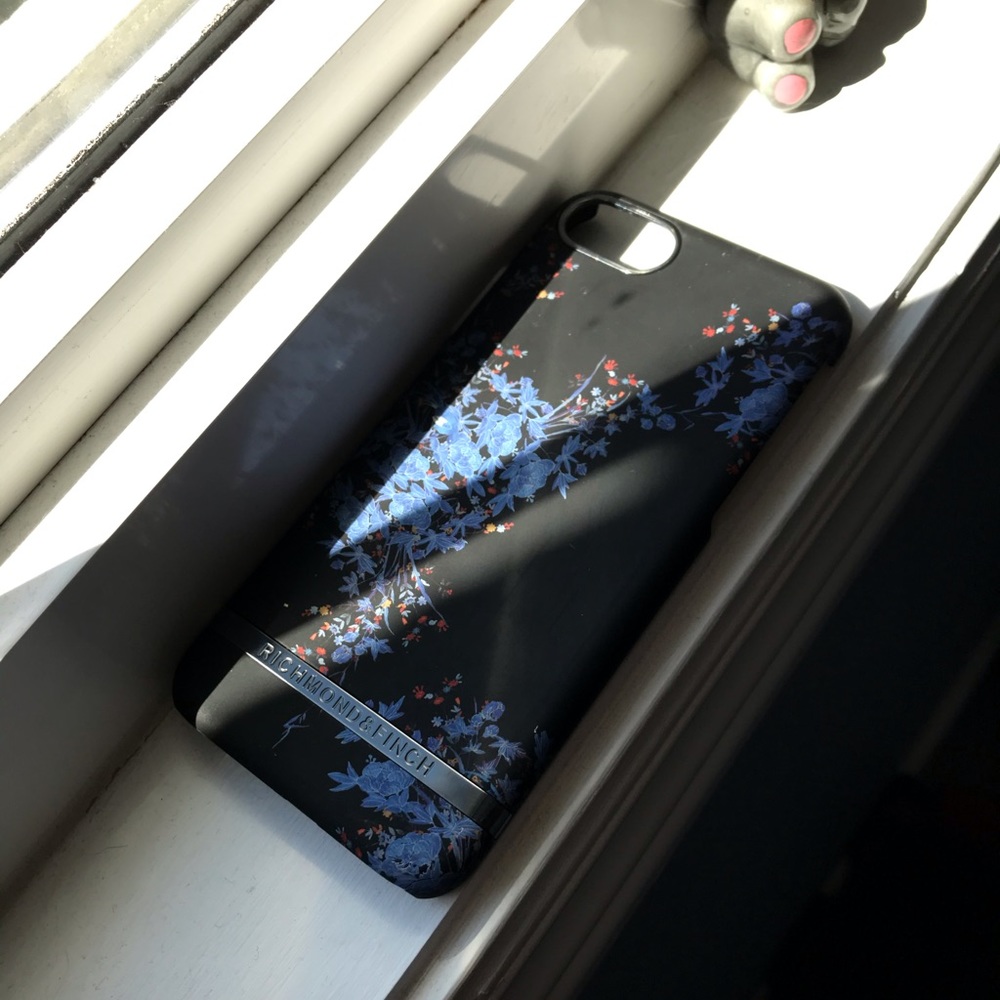 SAKS OFF FIFTH IPHONE 7 CASE